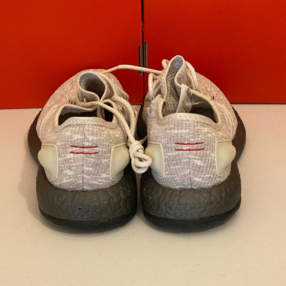 Adidas PureBoost - Picture 2 of 3